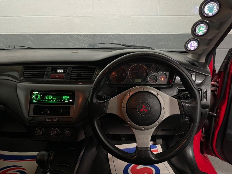 MITSUBISHI LANCER