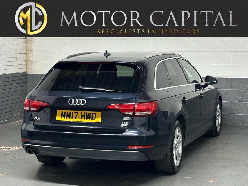 AUDI A4 AVANT