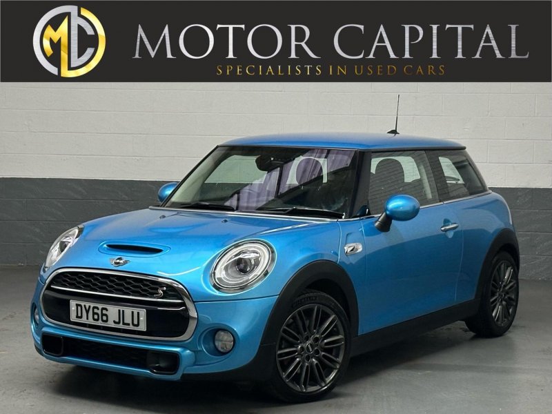 MINI HATCH